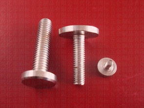 聚焦品質(zhì)，定格精彩——興化市固標(biāo)五金制品圖冊(cè)中的專業(yè)攝影器材
